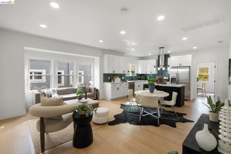 Address Withheld By Seller, Oakland, CA 94605 - #2