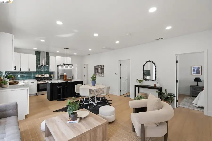 Address Withheld By Seller, Oakland, CA 94605 - #3