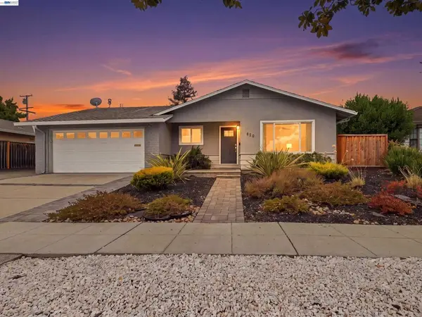 820 Londonderry Dr, Sunnyvale, CA 94087