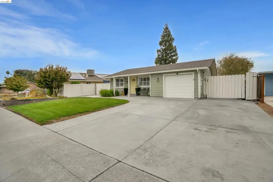 1131 Hollyhock St, Livermore, CA 94551 - #2