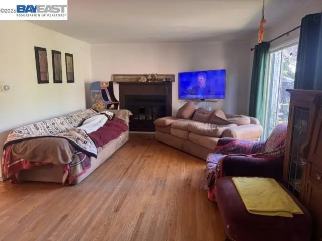 2080 East Ave, Hayward, CA 94541 - #2