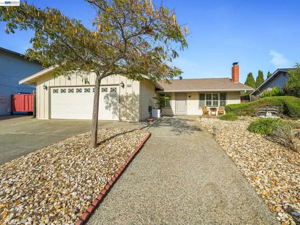 8047 Del Monte Ave, Newark, CA 94560