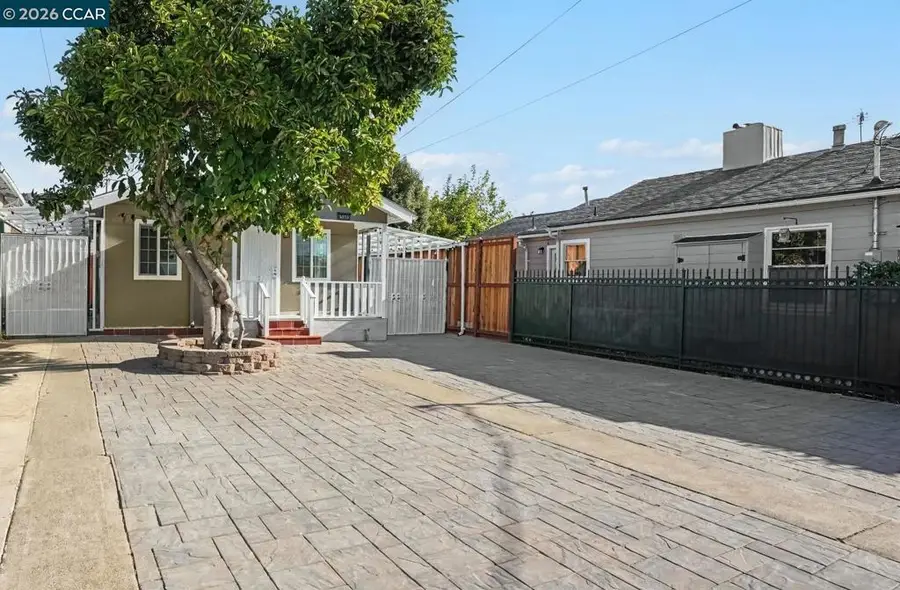 4016 Masterson St, Oakland, CA 94619 - #2