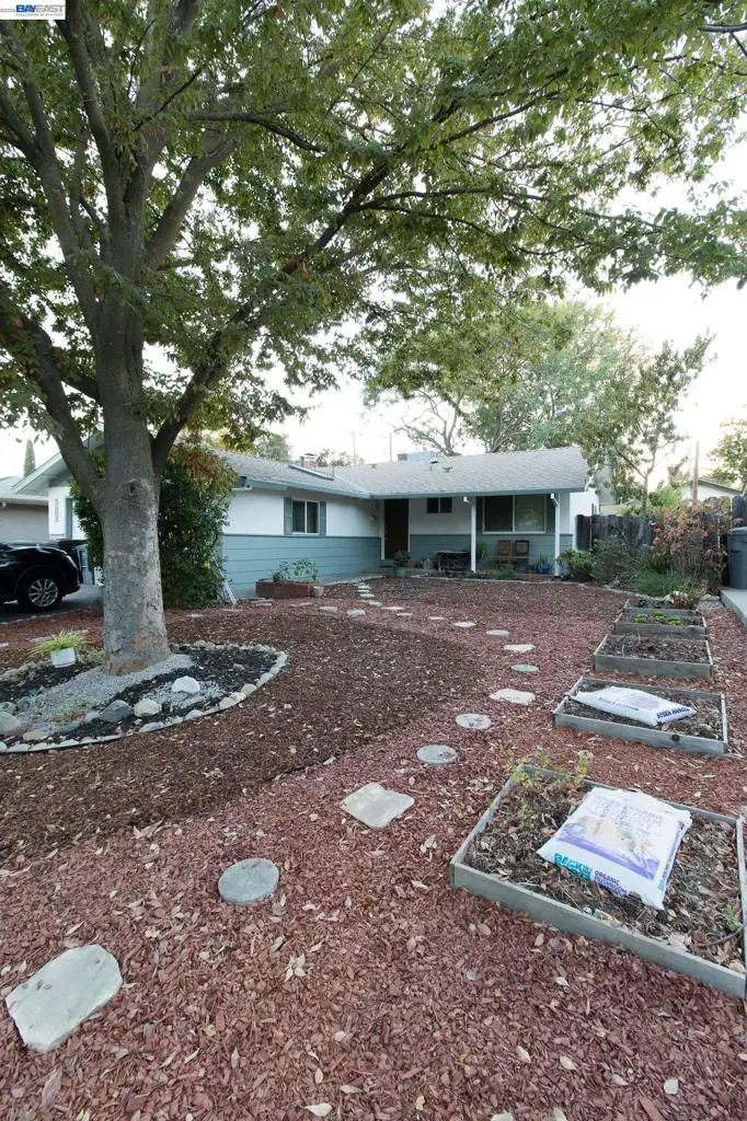 1423 Banyan Place, Davis, CA 95618 - #3
