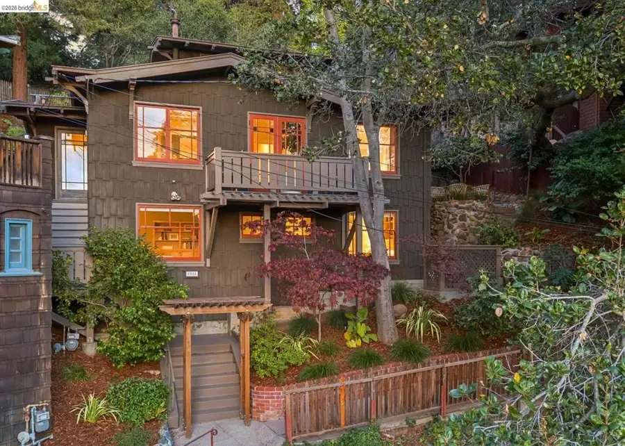 1004 Elbert St, Oakland, CA 94602 - #2