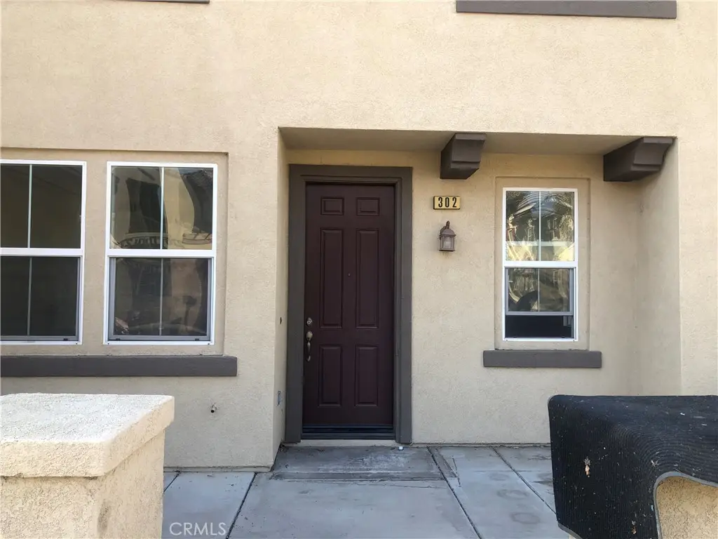 1800 E Lakeshore Drive #302, Lake Elsinore, CA 92530 - Image #1