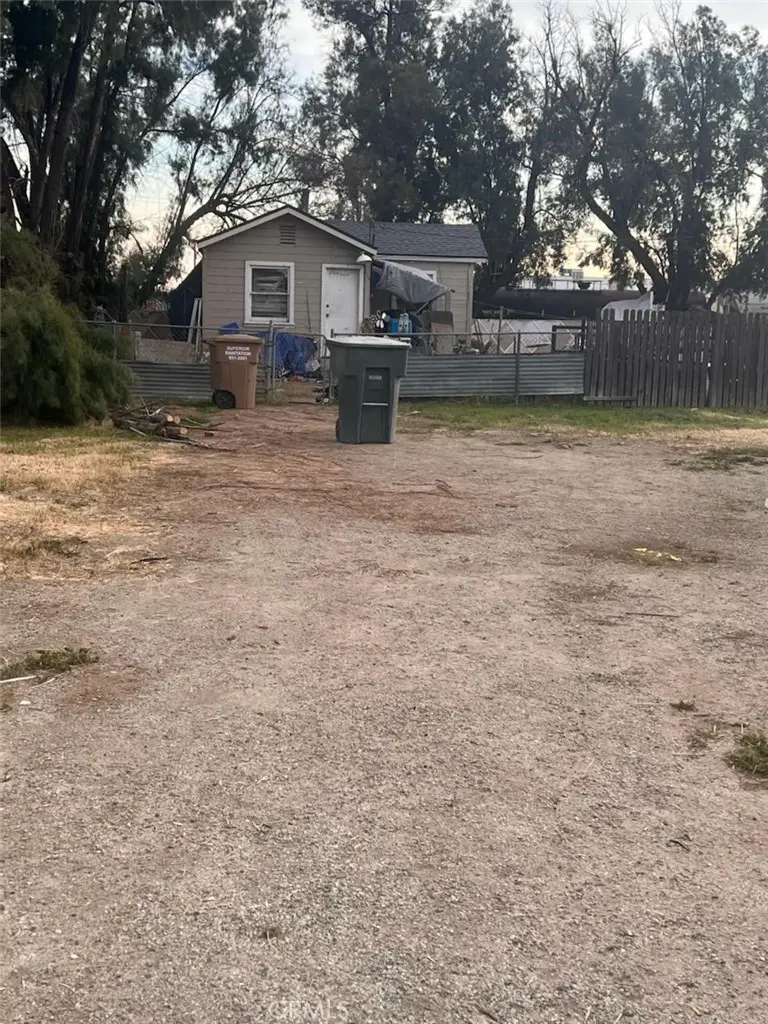 2117 Kentucky Street, Bakersfield, CA 93305 - #3