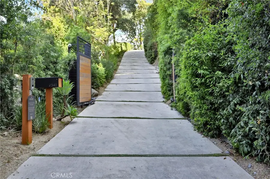 2341 Zorada Court, Los Angeles, CA 90046 - #2