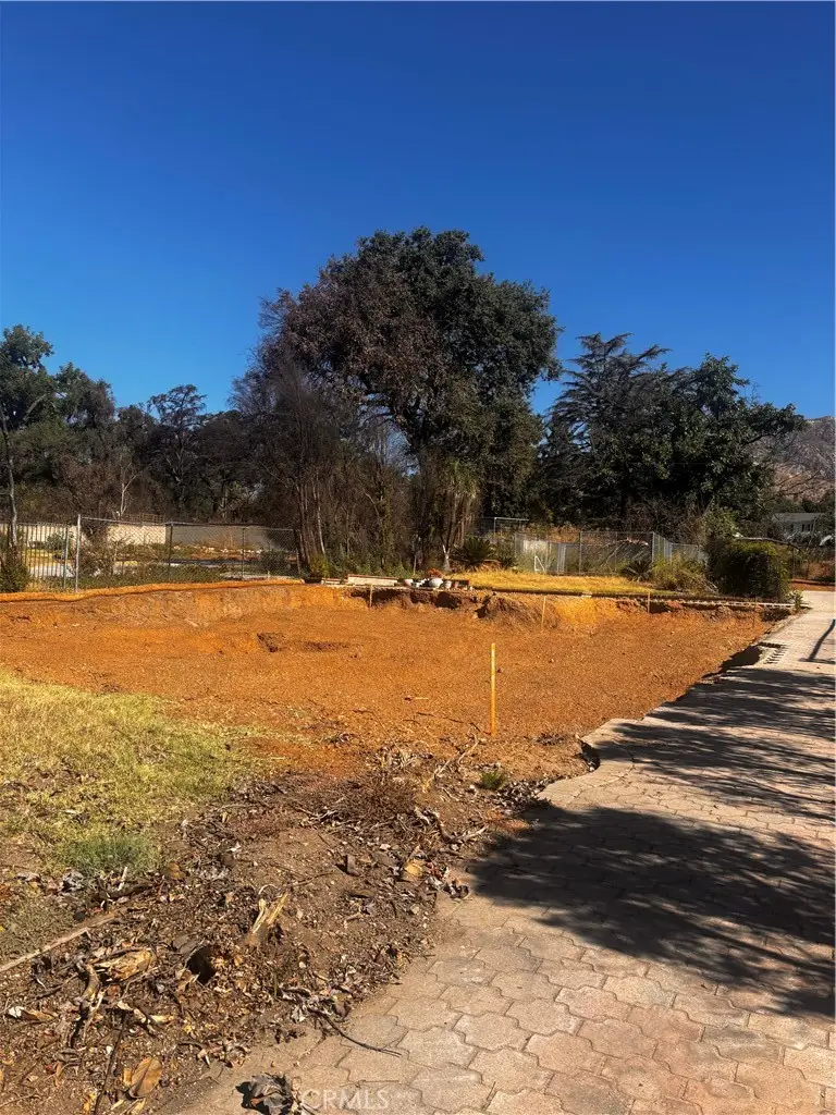 1201 E Altadena Drive, Altadena, CA 91001 - Image #3