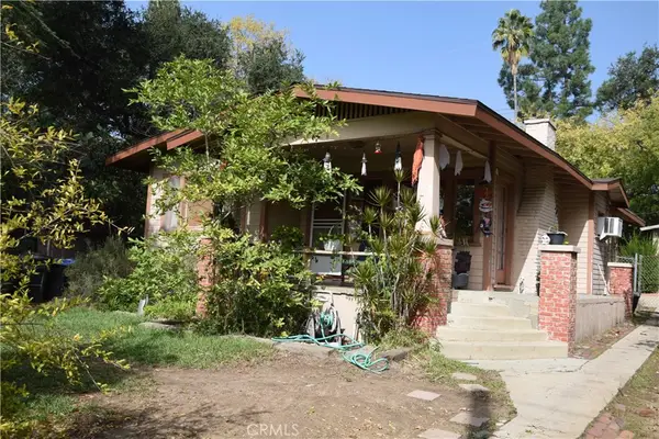 1247 E Topeka, Pasadena, CA 91104