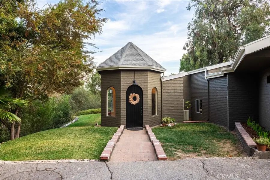 1076 Norumbega, Monrovia, CA 91016 - Image #2