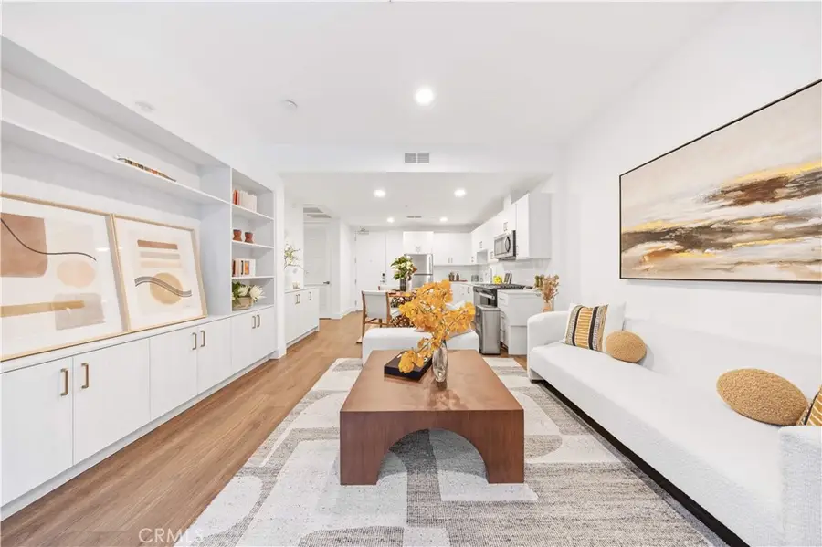 709 E Walnut Street #222, Pasadena, CA 91101 - Image #2