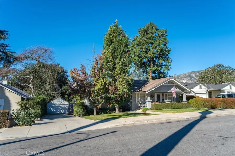 319 N Encinitas Avenue, Monrovia, CA 91016 - #2