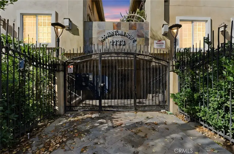 1133 S Hoover #416, Los Angeles, CA 90006 - #2