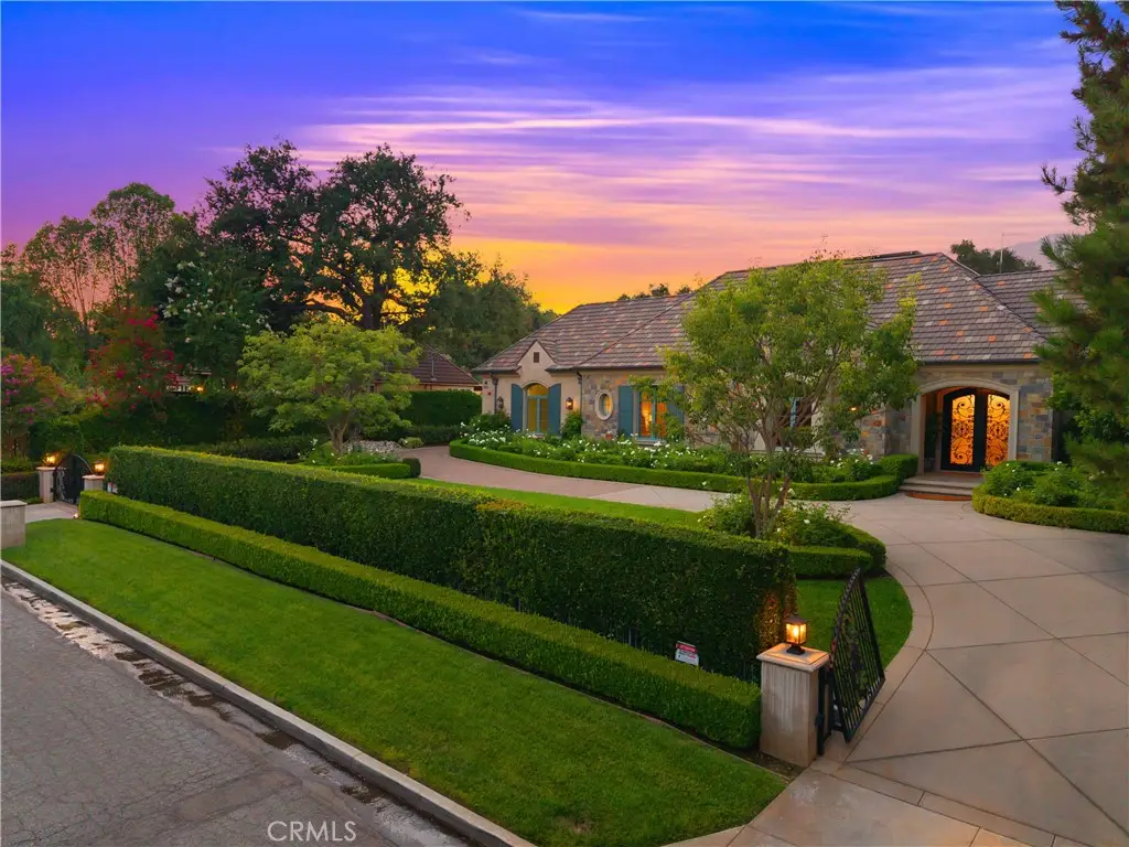 935 W Foothill Boulevard, Arcadia, CA 91006 - #1