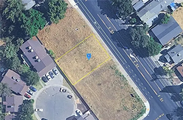 571 F Street, Waterford, CA 95386