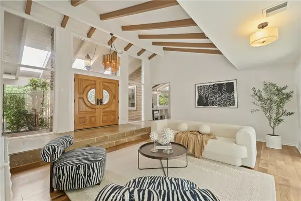 3160 Sepulveda, Sherman Oaks, CA 91403