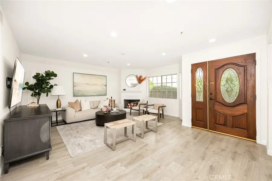 607 W Duarte #A, Monrovia, CA 91016 - #3