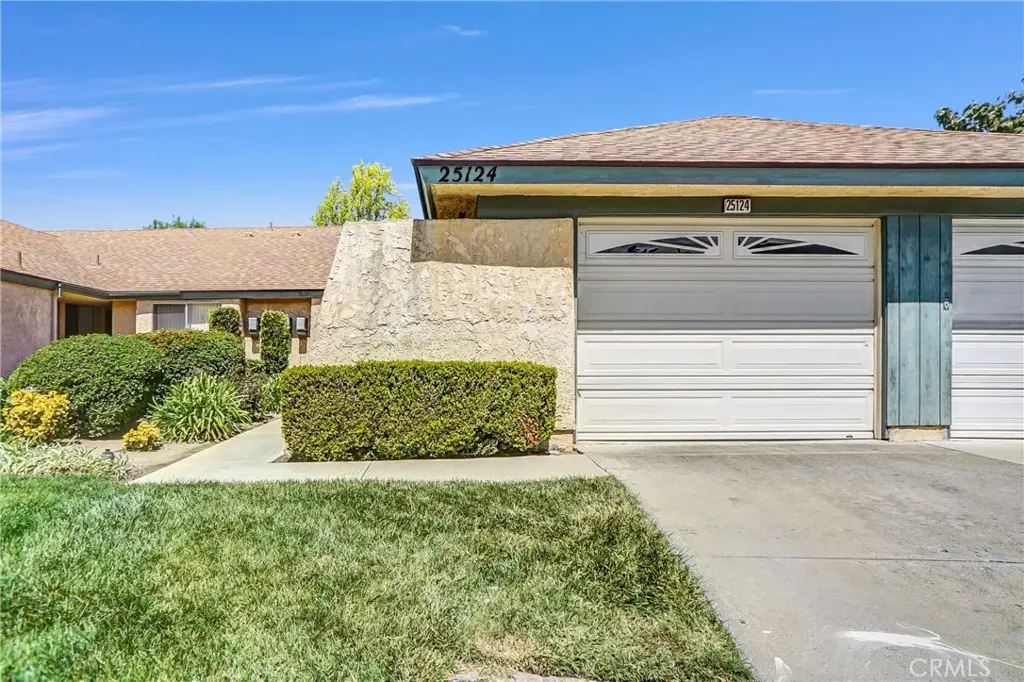 25124 Village 25, Camarillo, CA 93012 - #1