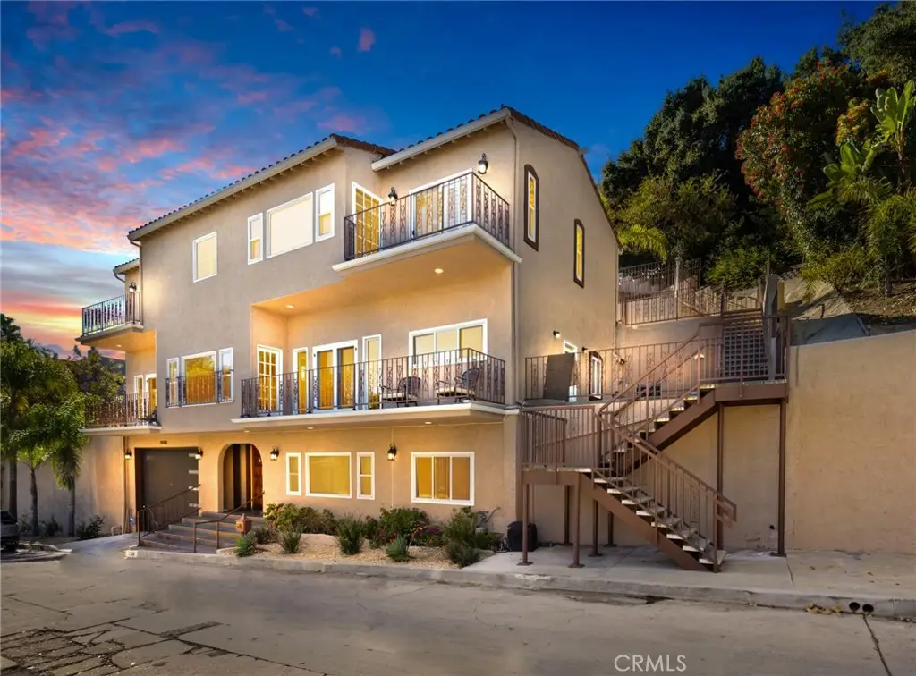 15330 Del Gado, Sherman Oaks, CA 91403 - #1