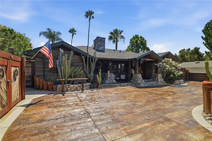 310 S Mountain Avenue, Monrovia, CA 91016 - #2