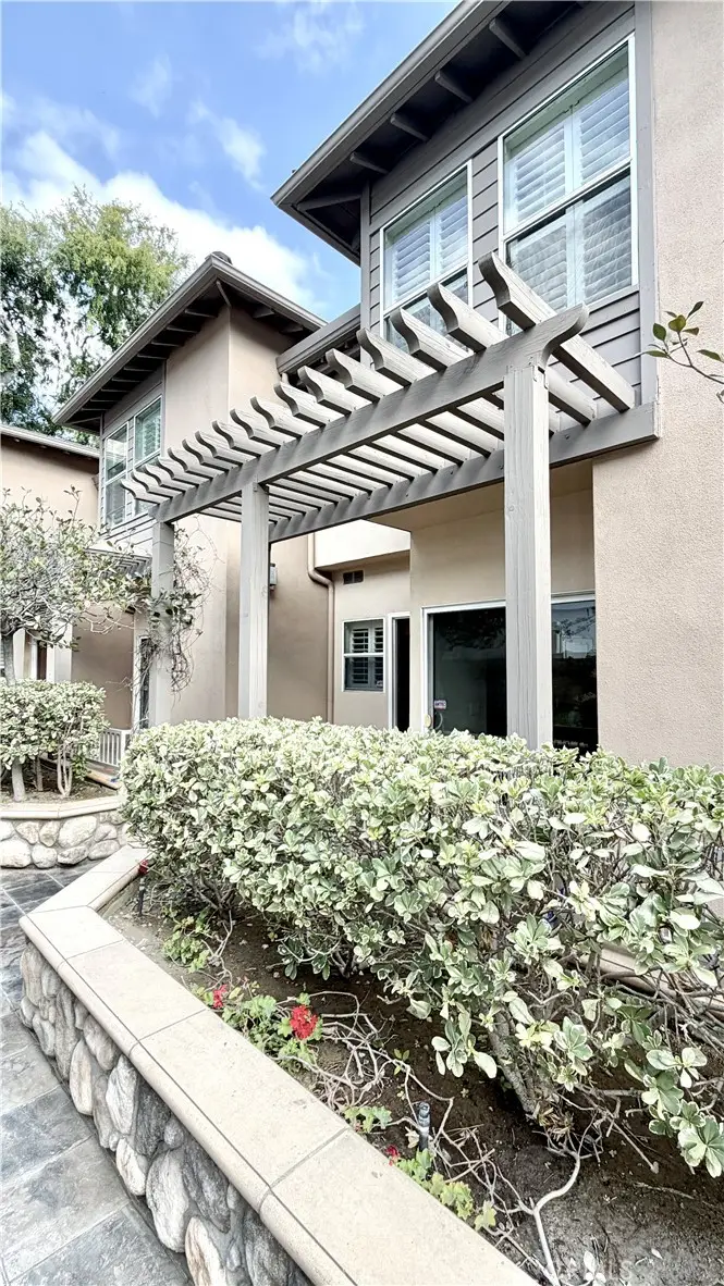 690 S Marengo, Pasadena, CA 91106 - #2