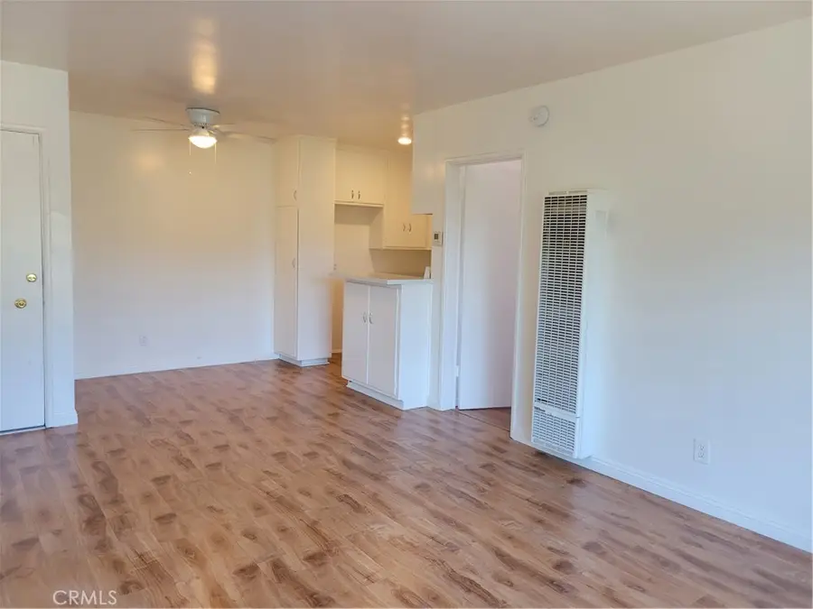652 N Whitnall Highway, Burbank, CA 91505 - #3