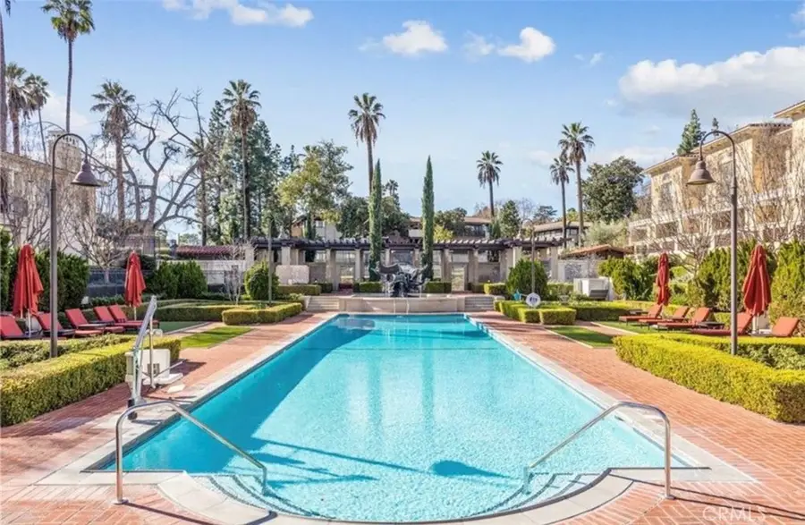 200 S Orange Grove Blvd #206, Pasadena, CA 91105 - #3