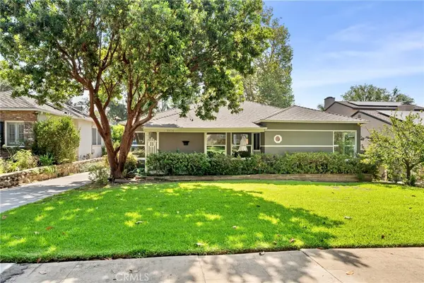 1956 N Roosevelt, Altadena, CA 91001