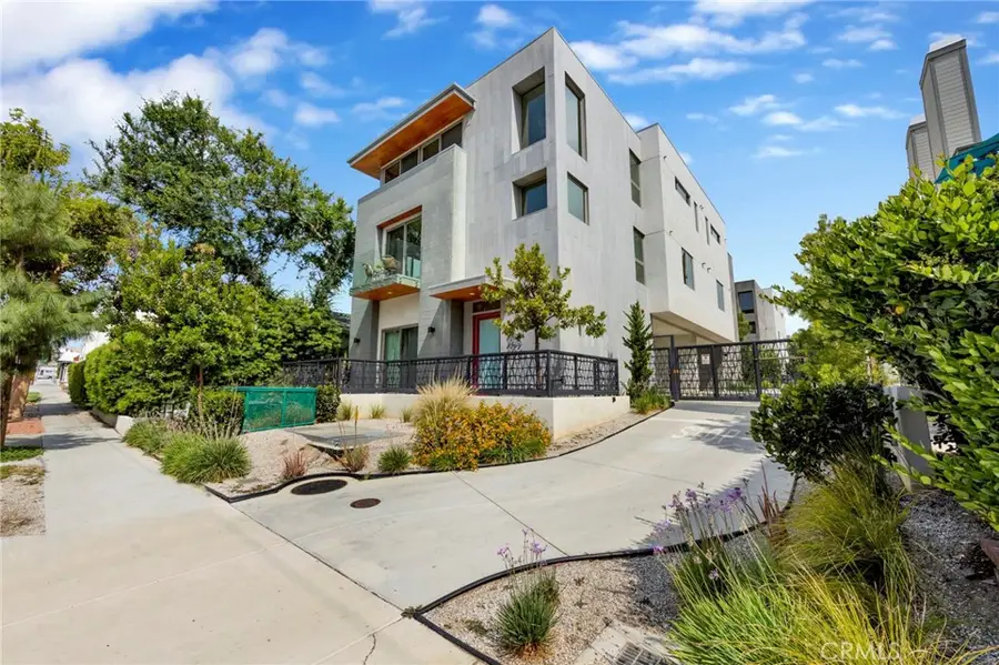 943 E California Boulevard #2, Pasadena, CA 91106 - #2