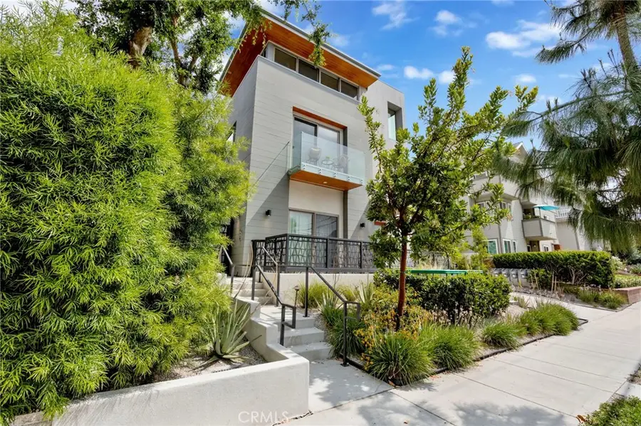 943 E California Boulevard #2, Pasadena, CA 91106 - #3