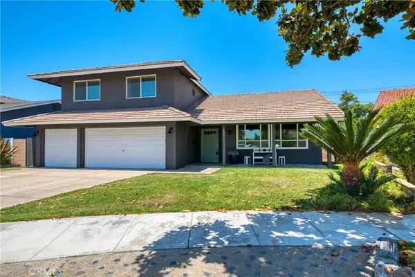805 E Barkley Avenue, Orange, CA 92867