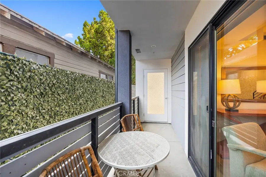 233 N Burlington Avenue, Echo Park, CA 90026 - #3