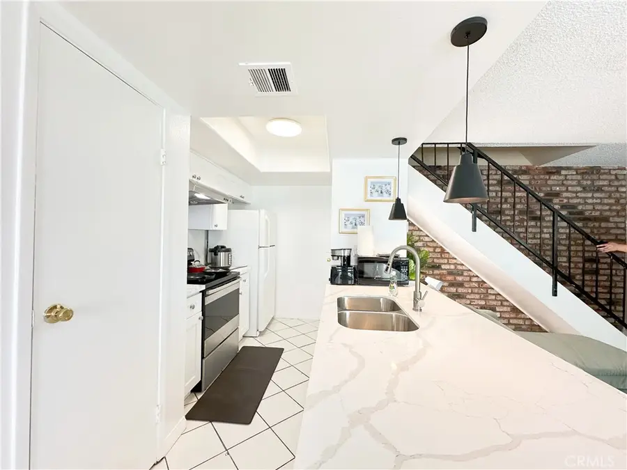 18125 Via Amorosa #3, Rowland Heights, CA 91748 - #2