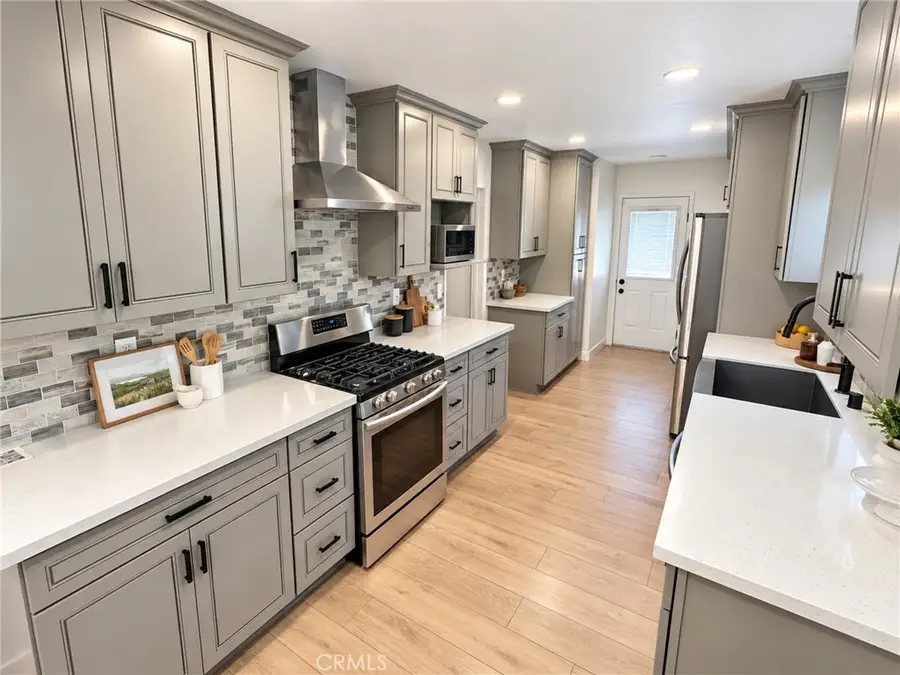 1618 Venice, Monrovia, CA 91016 - #2