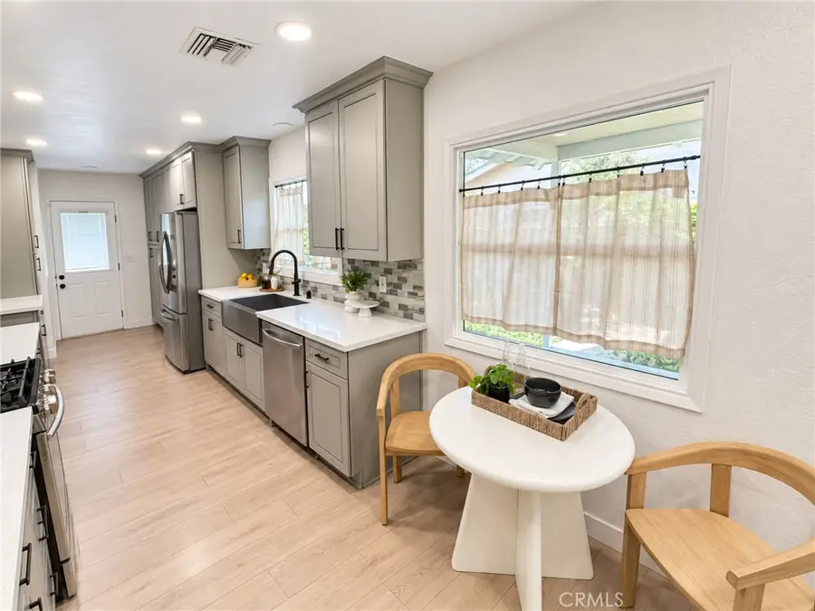 1618 Venice, Monrovia, CA 91016 - #3