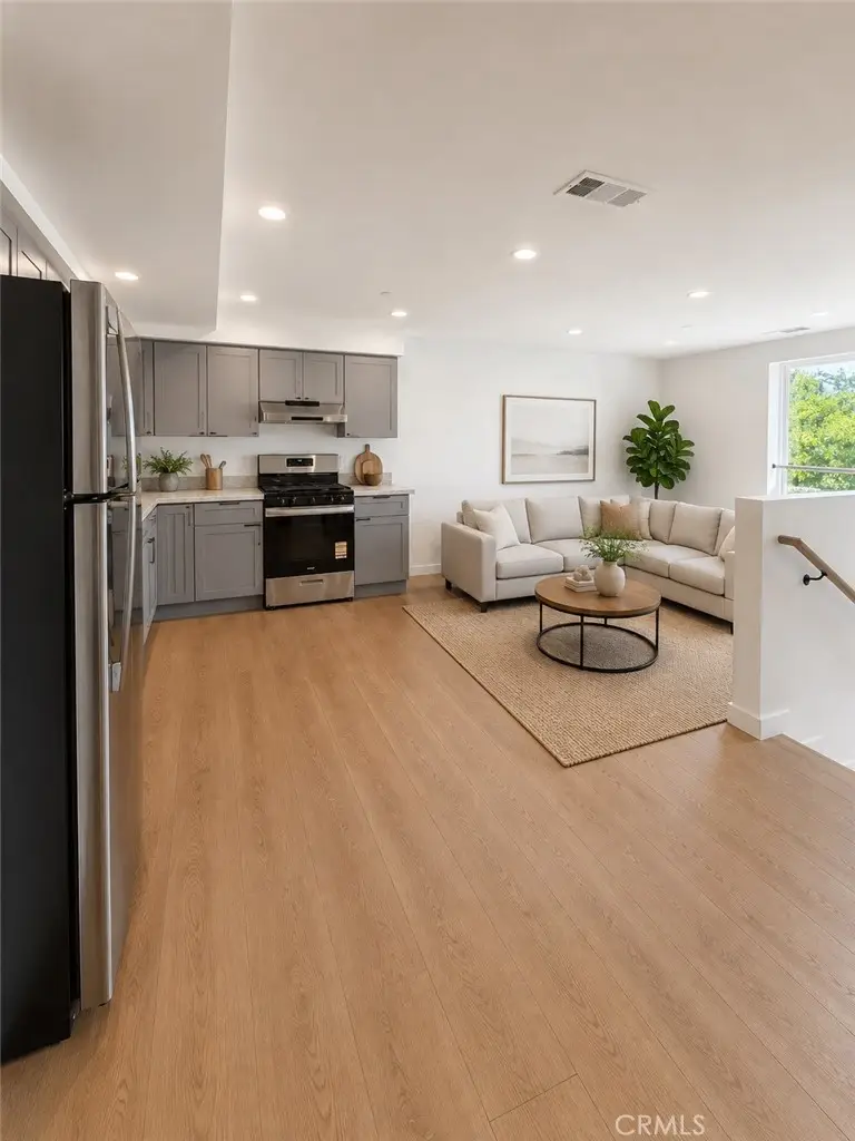 176 N Catalina Ave #405, Pasadena, CA 91106 - #2