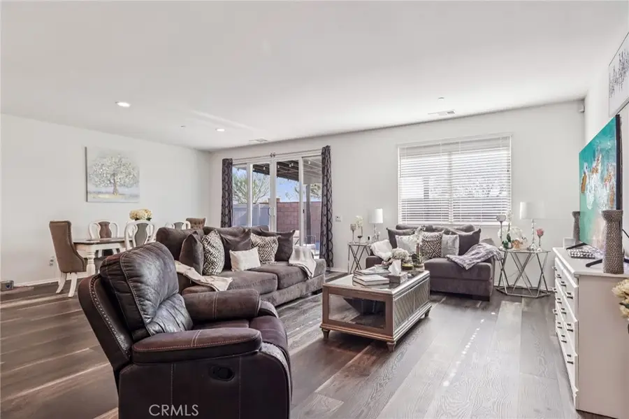 45643 Sancroft Avenue, Lancaster, CA 93535 - #3