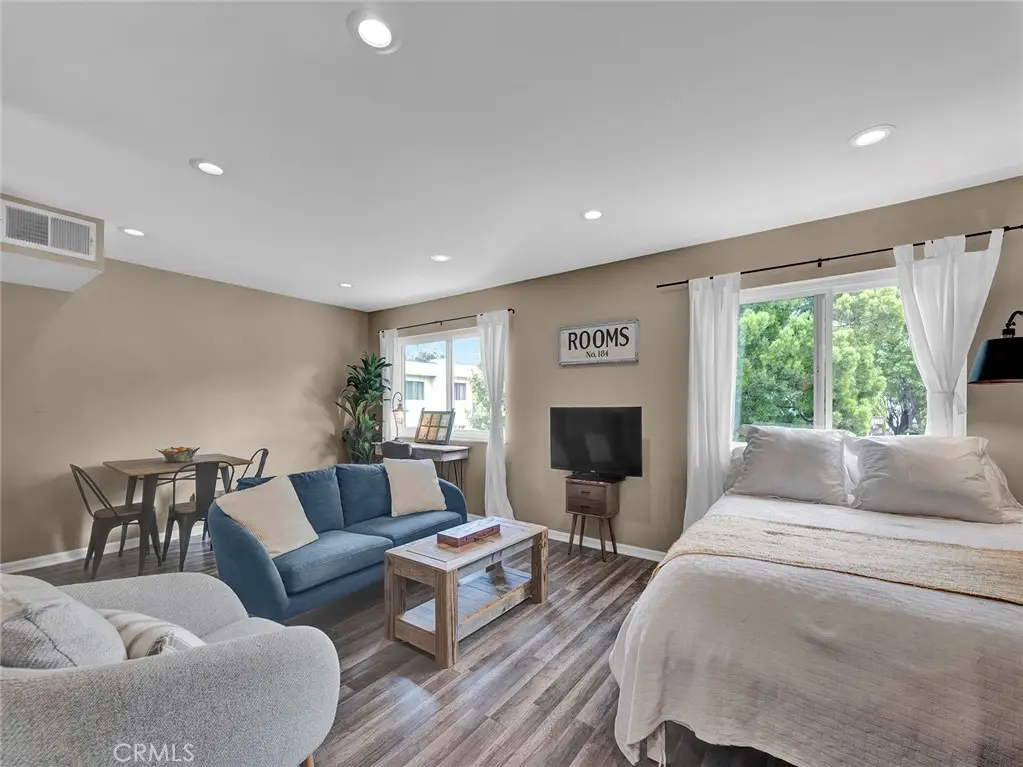 11813 Runnymede Street #44, North Hollywood, CA 91605 - Image #1