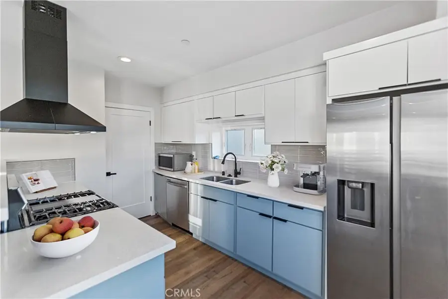 1726 Menlo Avenue, Los Angeles, CA 90006 - Image #2