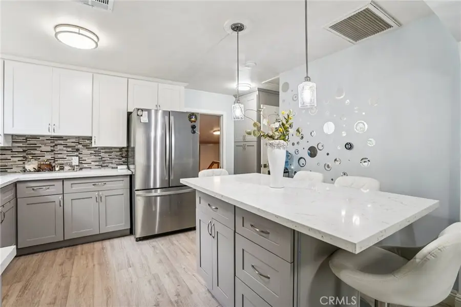 10141 Mcclemont Avenue, Tujunga, CA 91042 - Image #3