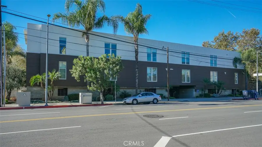 4705 Whitsett #106, Studio City, CA 91604 - Image #3