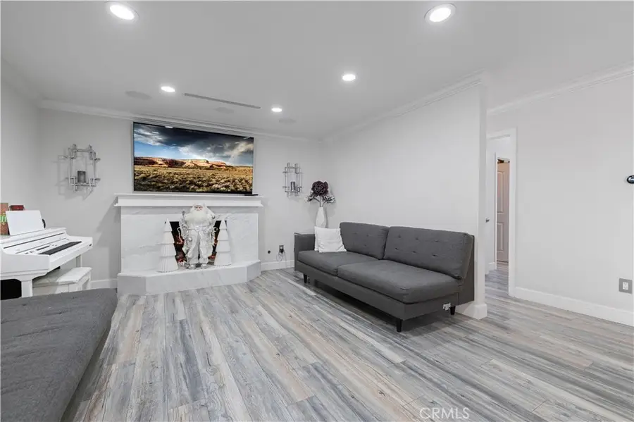 9434 Mclennan, Northridge, CA 91343 - #2