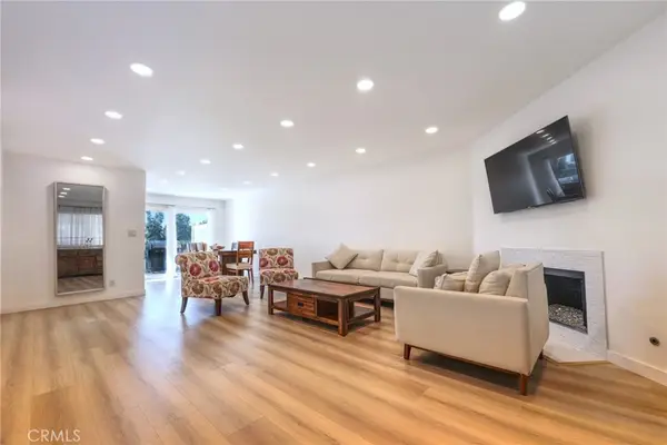 9325 Sunland Park #23, Sun Valley, CA 91352