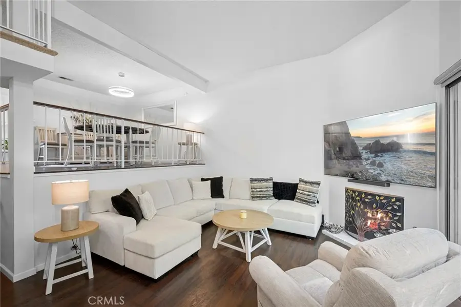 21145 Lassen #3, Chatsworth, CA 91311 - #2