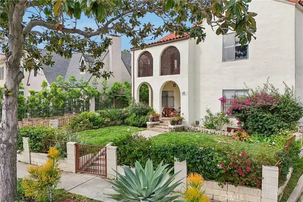 1015 S Mansfield Avenue, Los Angeles, CA 90019