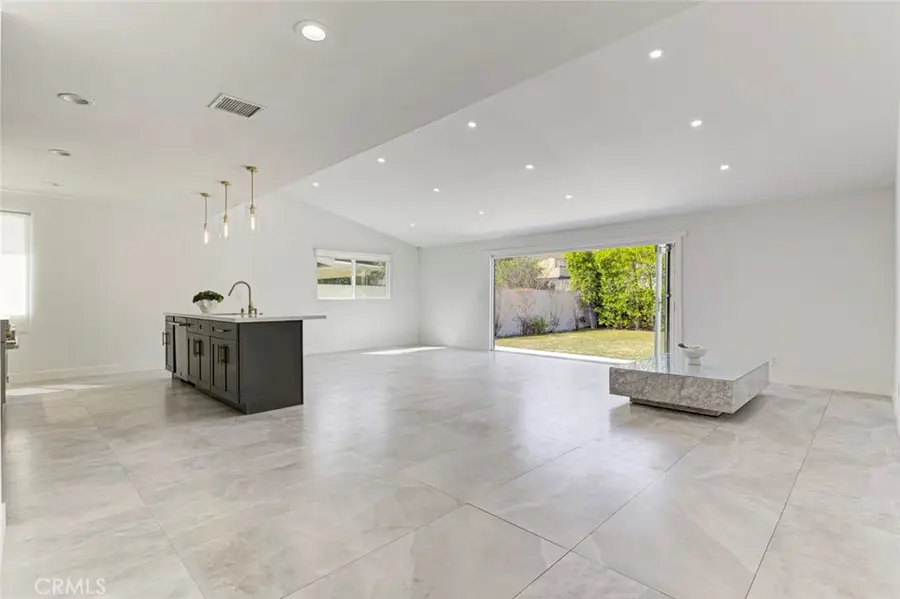 5515 Hermitage Avenue, Valley Village, CA 91607 - #3