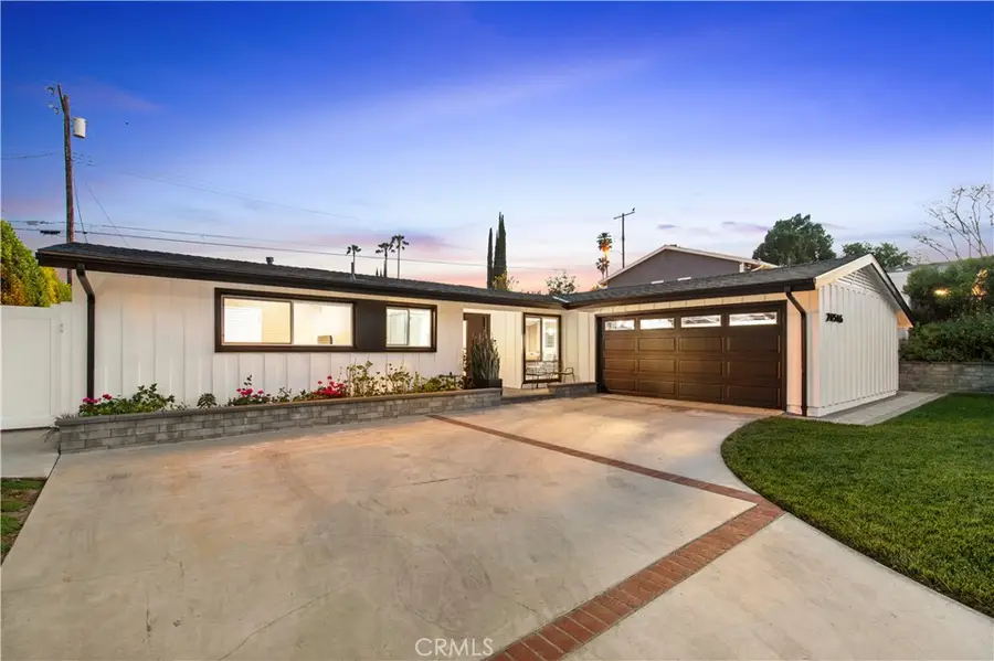 20516 Aetna Street, Woodland Hills, CA 91367 - #2