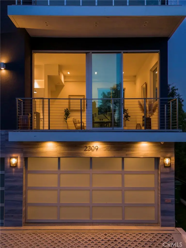 2309 Cove Avenue, Los Angeles, CA 90039 - #3