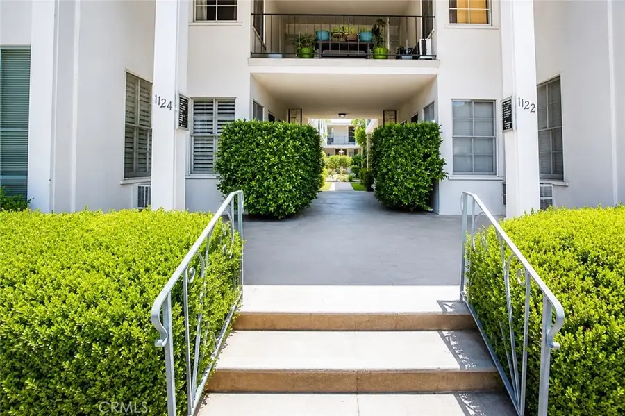 1122 N Louise Street #E, Glendale, CA 91207 - #2